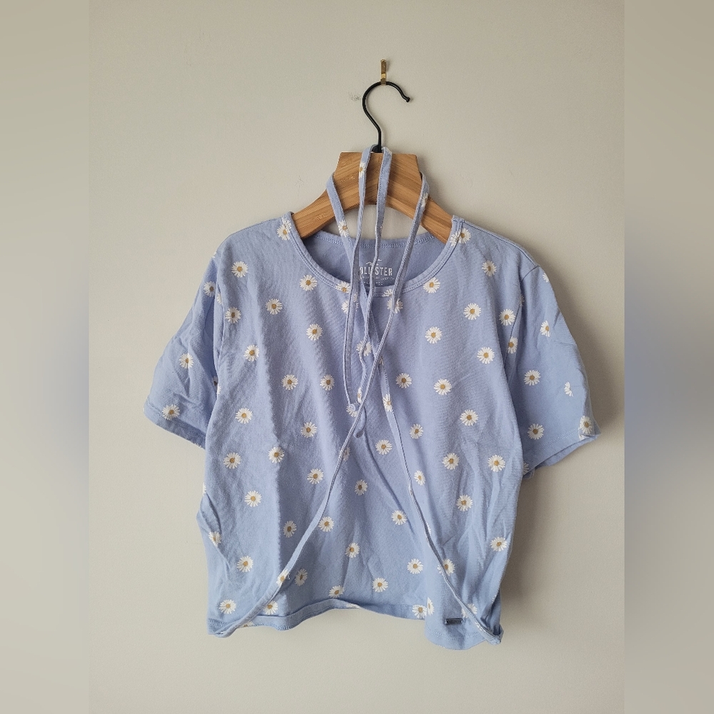 Hollister Baby Tee